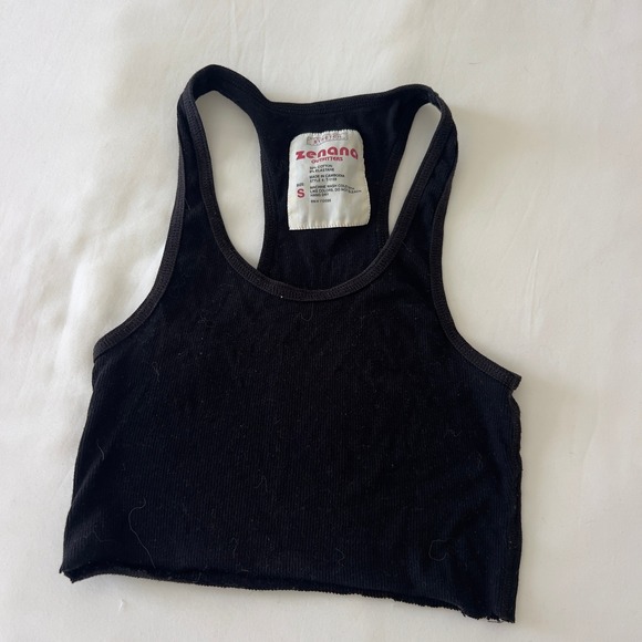 Zenana Outfitters Tops - Zenana Outfitters Womens Black Ribbed Racerback Crop Tank Top Small T-1159